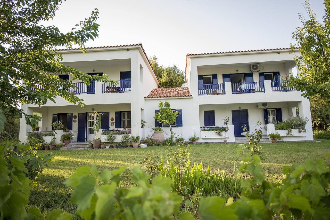 Eressos Ilios Apartments Скала-Эресу Экстерьер фото
