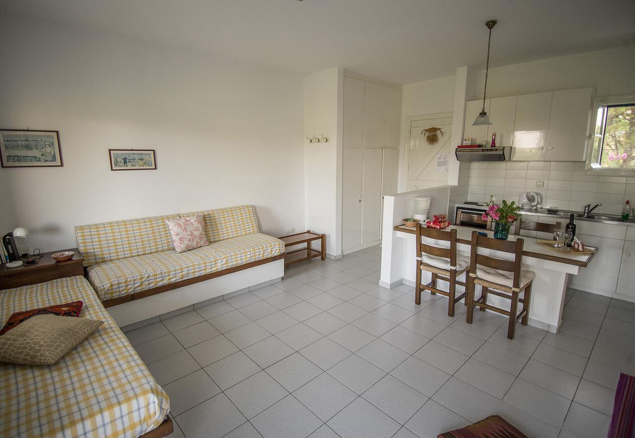 Eressos Ilios Apartments Скала-Эресу Экстерьер фото