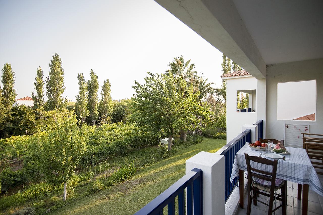 Eressos Ilios Apartments Скала-Эресу Экстерьер фото